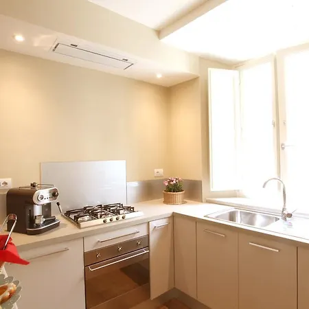 Bed and Breakfast Antico Cancello Λούκα